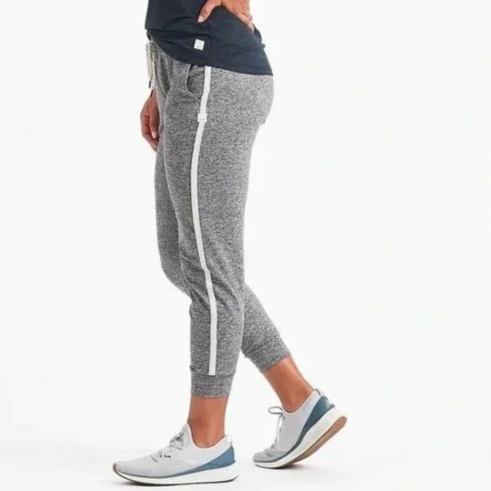 Vuori Performance Joggers Heather Grey Natural Stripe - LARGE - LIMITED EDITION